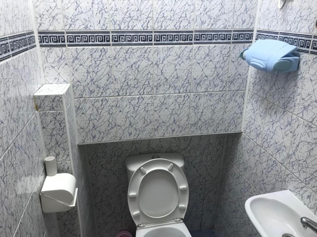 Адмирал Хостел Odessa Eksteriør bilde