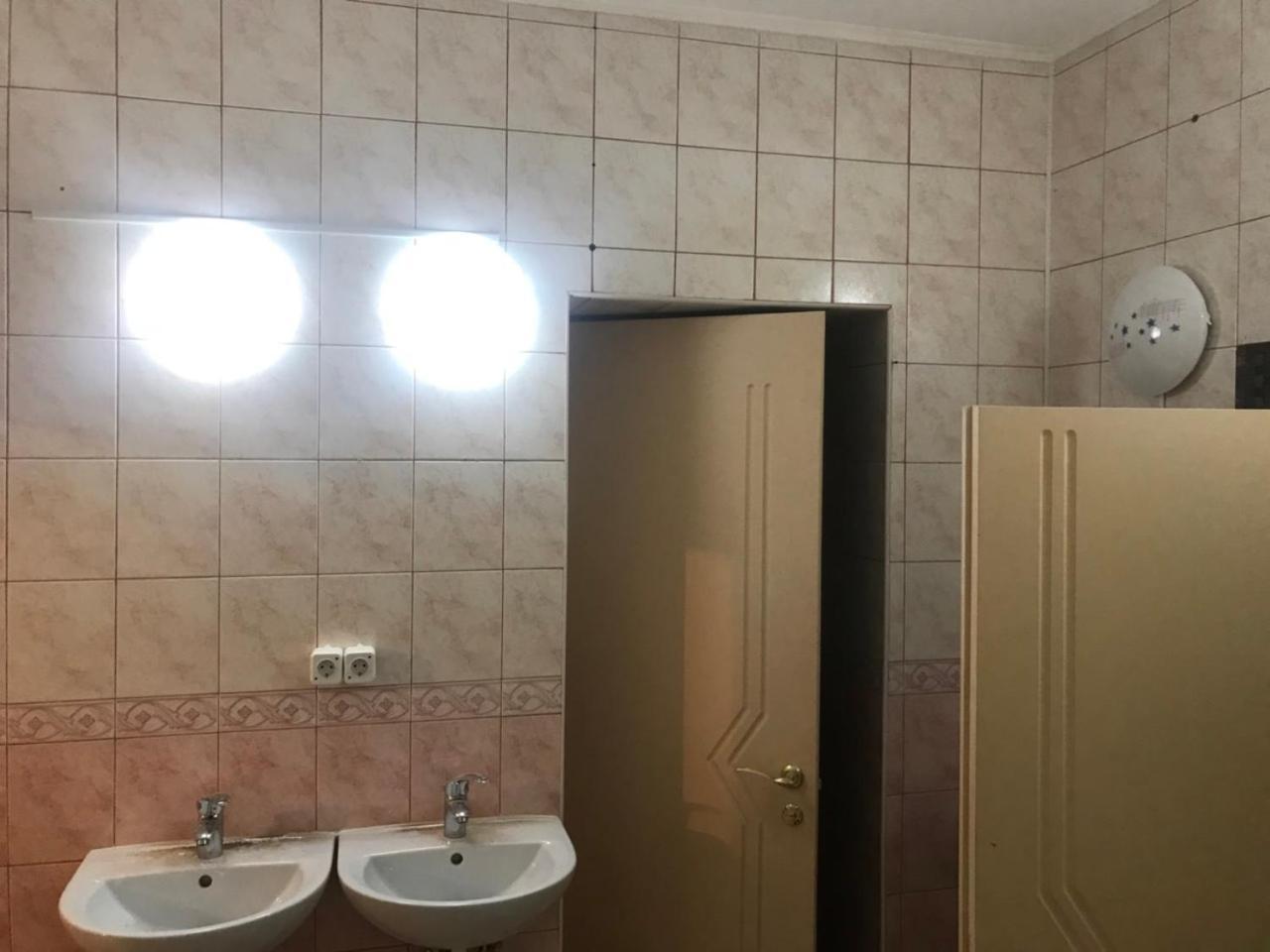 Адмирал Хостел Odessa Eksteriør bilde