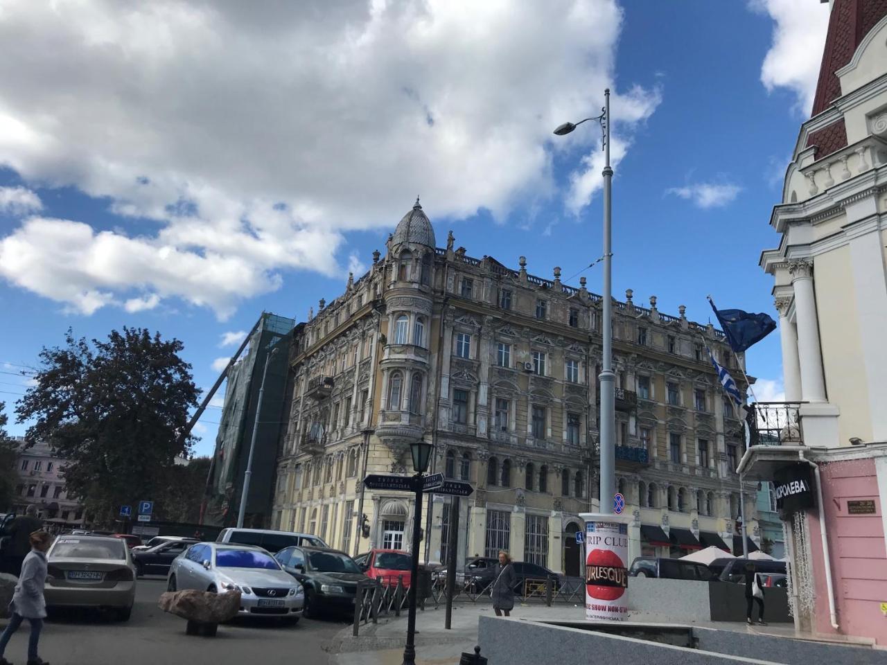 Адмирал Хостел Odessa Eksteriør bilde